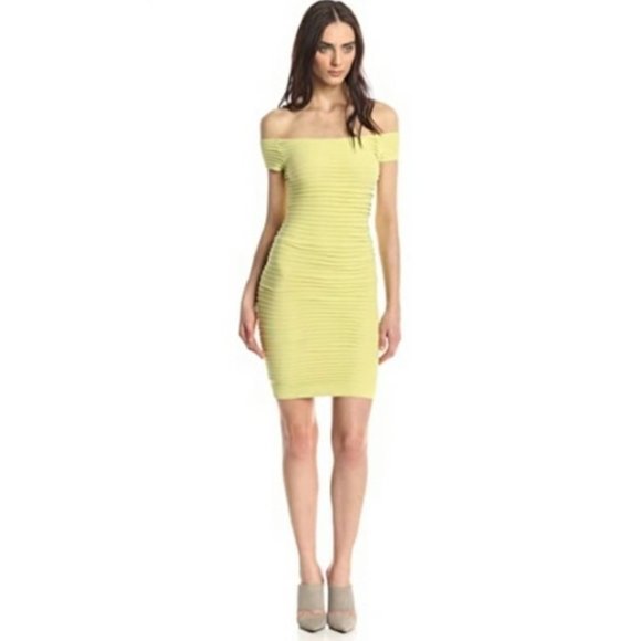 BCBGeneration Dresses & Skirts - BCBGGeneration green bodycon dress